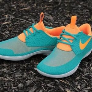Nike Solar Soft Moccasin/Running Shoes Size 8 Teal/Orange Texture Pack